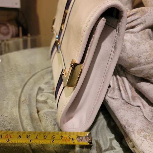 L.A.M.B. by Gwen Stefani Frosted Pearl Clutch Leather Designer Celebrity #44 - Picture 16 of 17